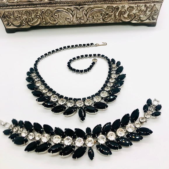 Vintage WEISS Black Crystal Demi Parure Necklace Bracelet Set - Picture 5 of 17